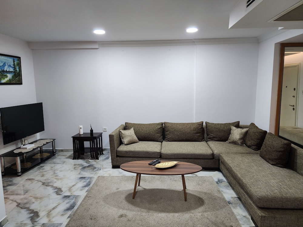 Perfect Residence Taksim with pool
