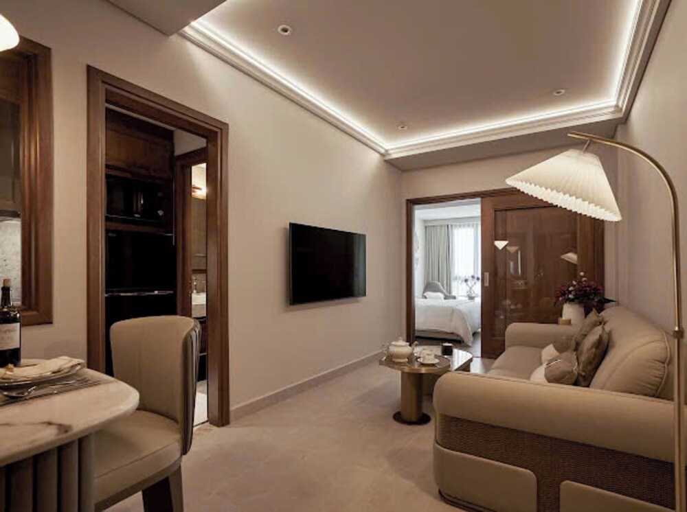 Sunflower Apartment - Suite by THC Group