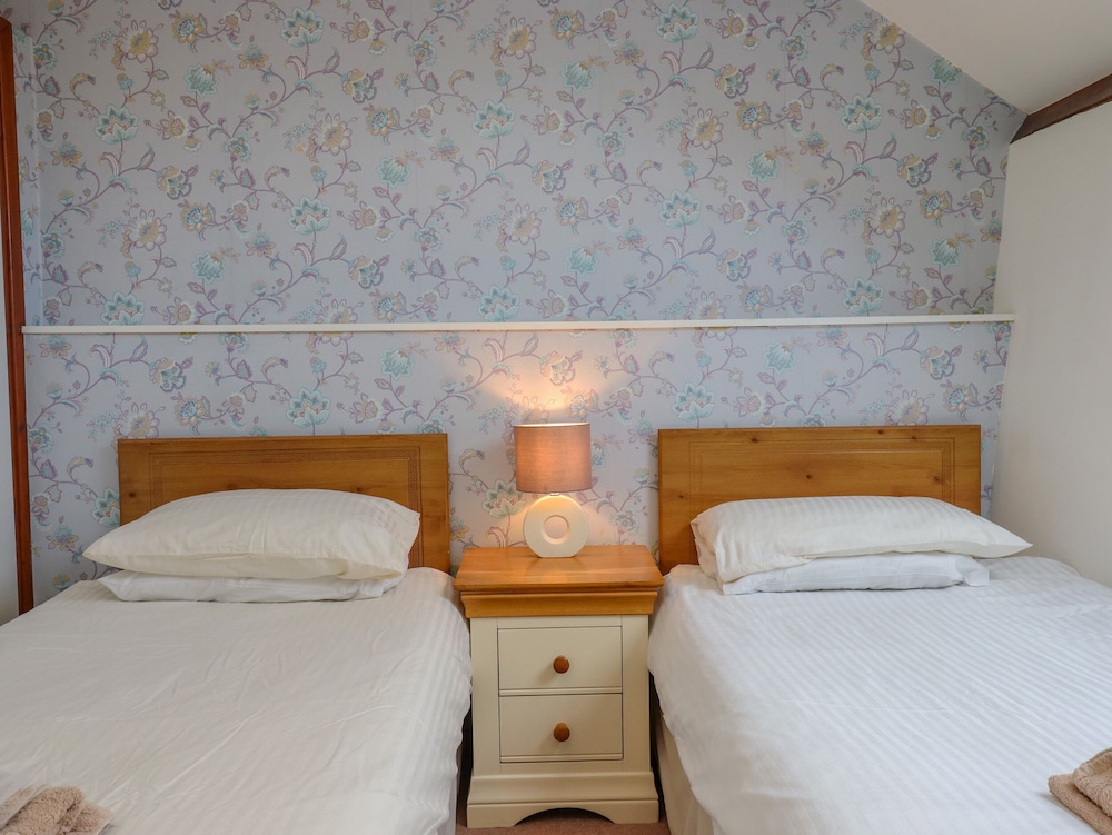 Acorn Cottage