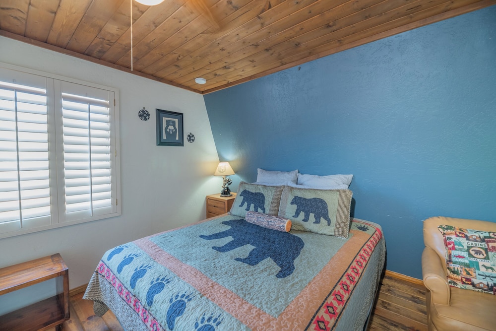 Bear Hideout view 5