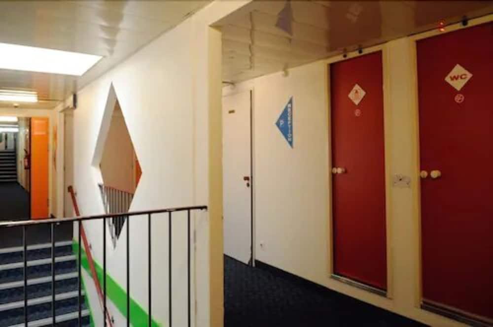 Lemon Hotel Vigneux - Property Image 11