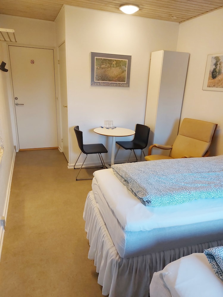 Hine Bakke Guest House