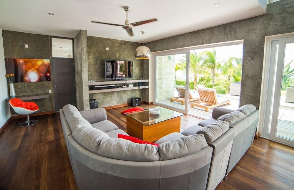 Villas Agua Dulce