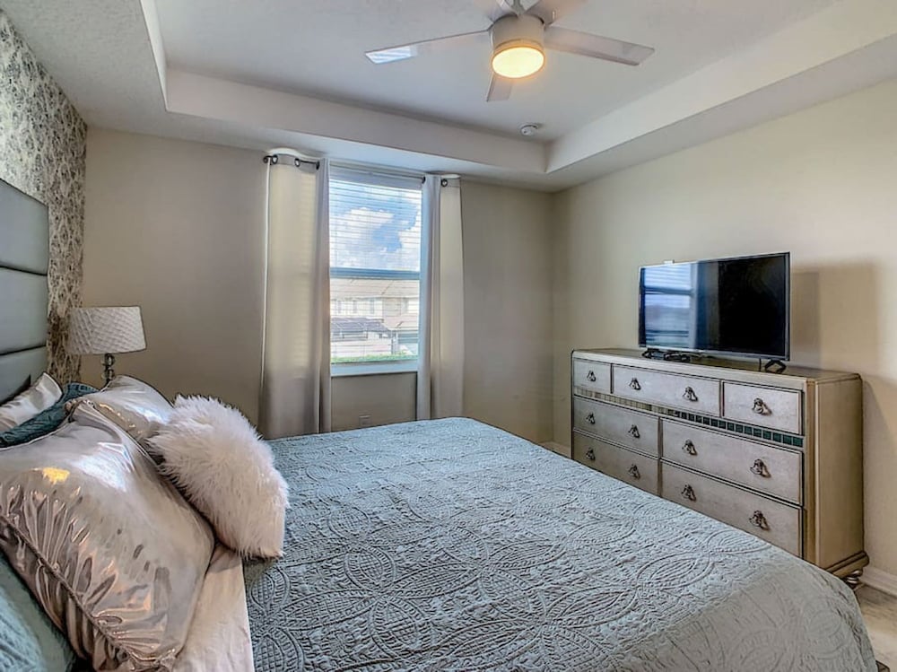 205 Luxury Condo Storey Lake Disney