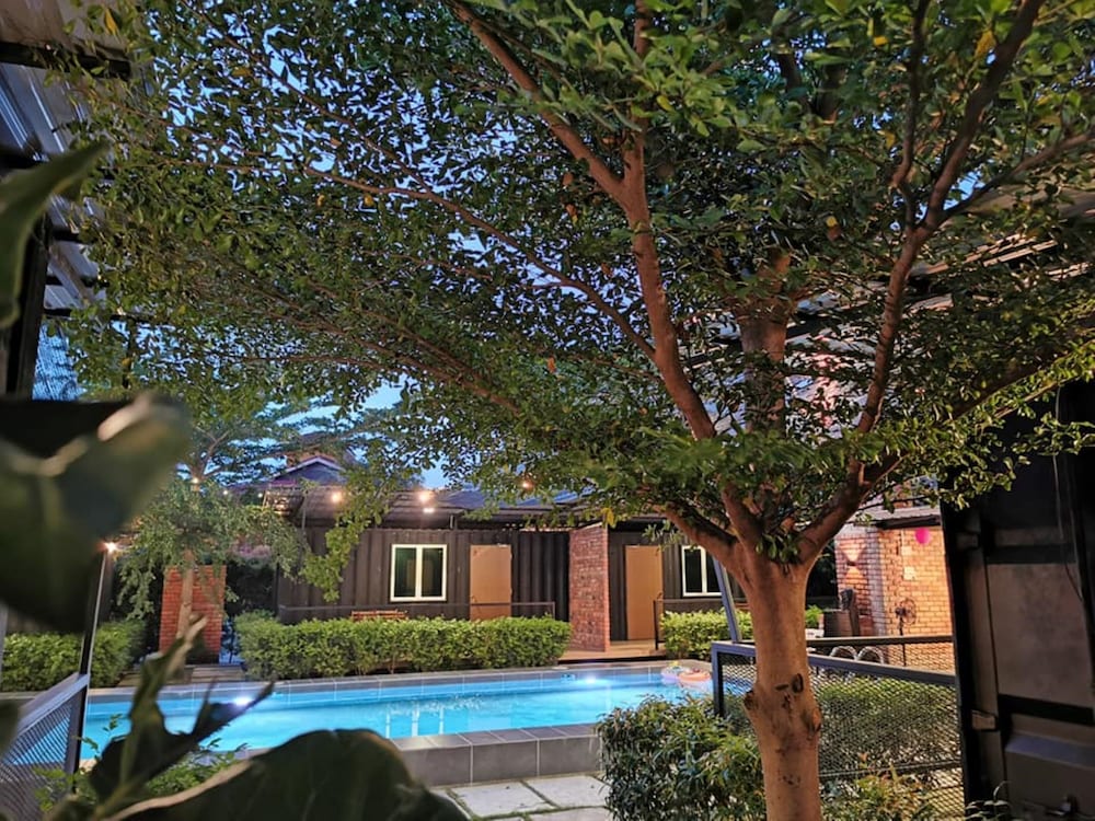 Petak Padin Cottage by The Pool, Kepala Batas Penang photo 6