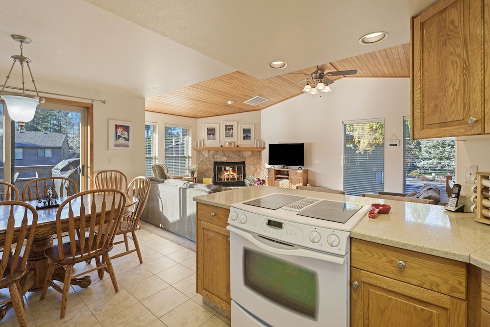 Fairway Village 8 3 Bedroom Condo