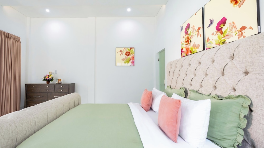 Villa Latima by Villa Finder view 3