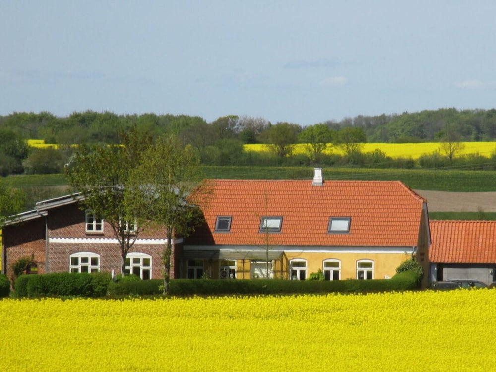 Honer Country House
