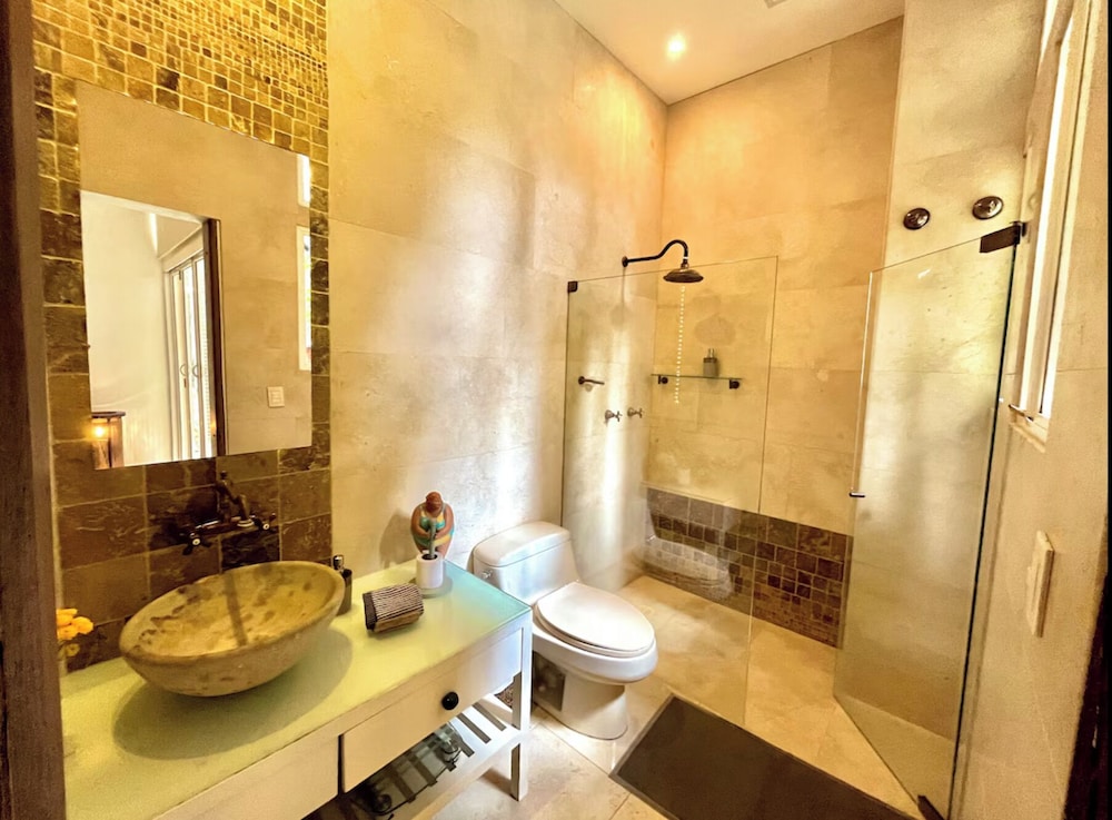 by Calamari Homes - Edificio Centenario