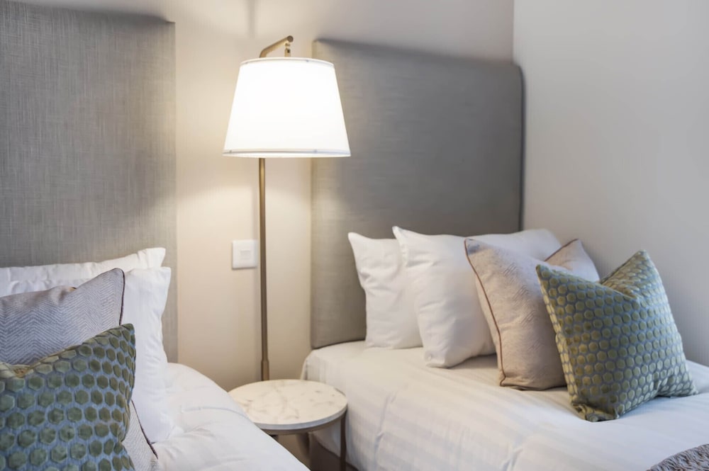 The Woodside Apartments
