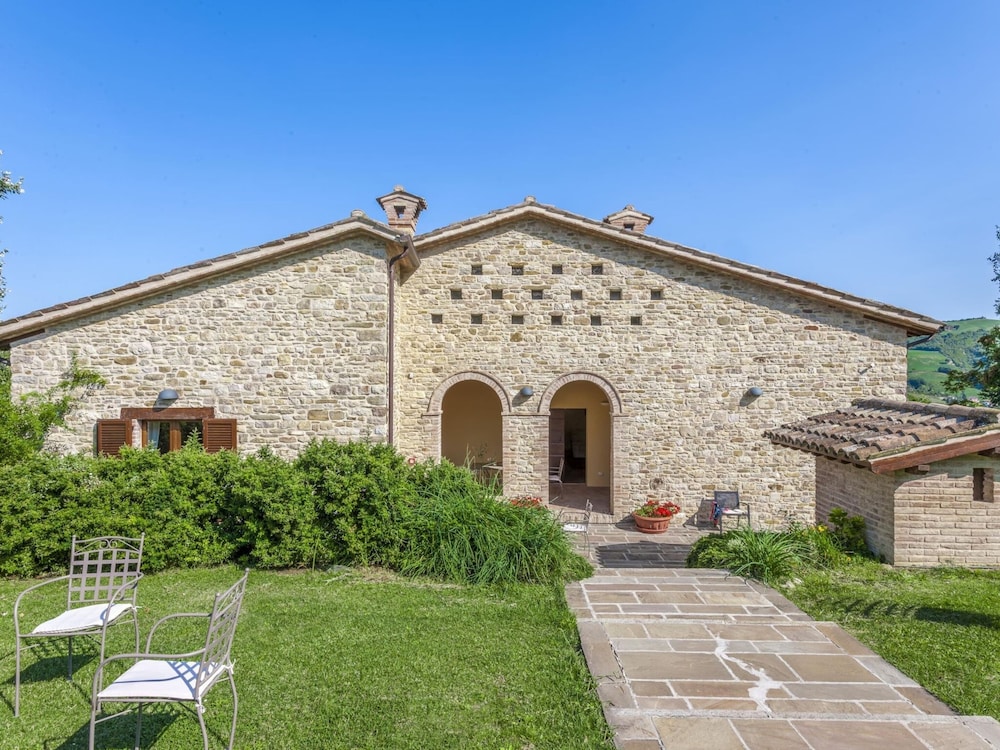 Holiday Home in Belforte With Pool photo 1