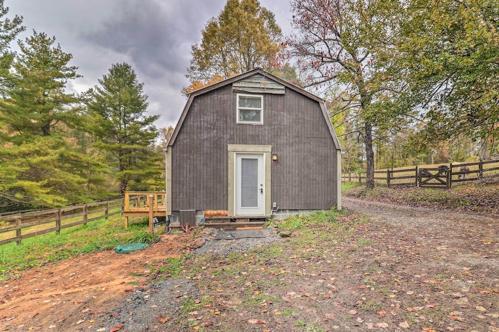 Rustic Hendersonville Farm Studio w/ Private Deck view 2
