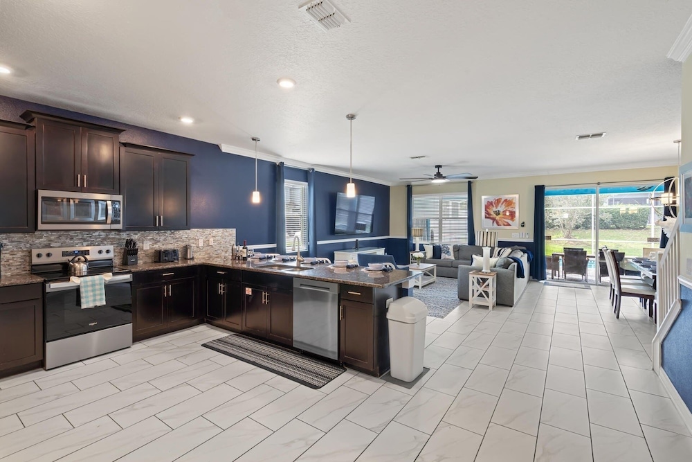 Championsgate Resort Vacation Pool & Spa Home With Resort Clubhouse Amenity Access 8 Bedroom Home