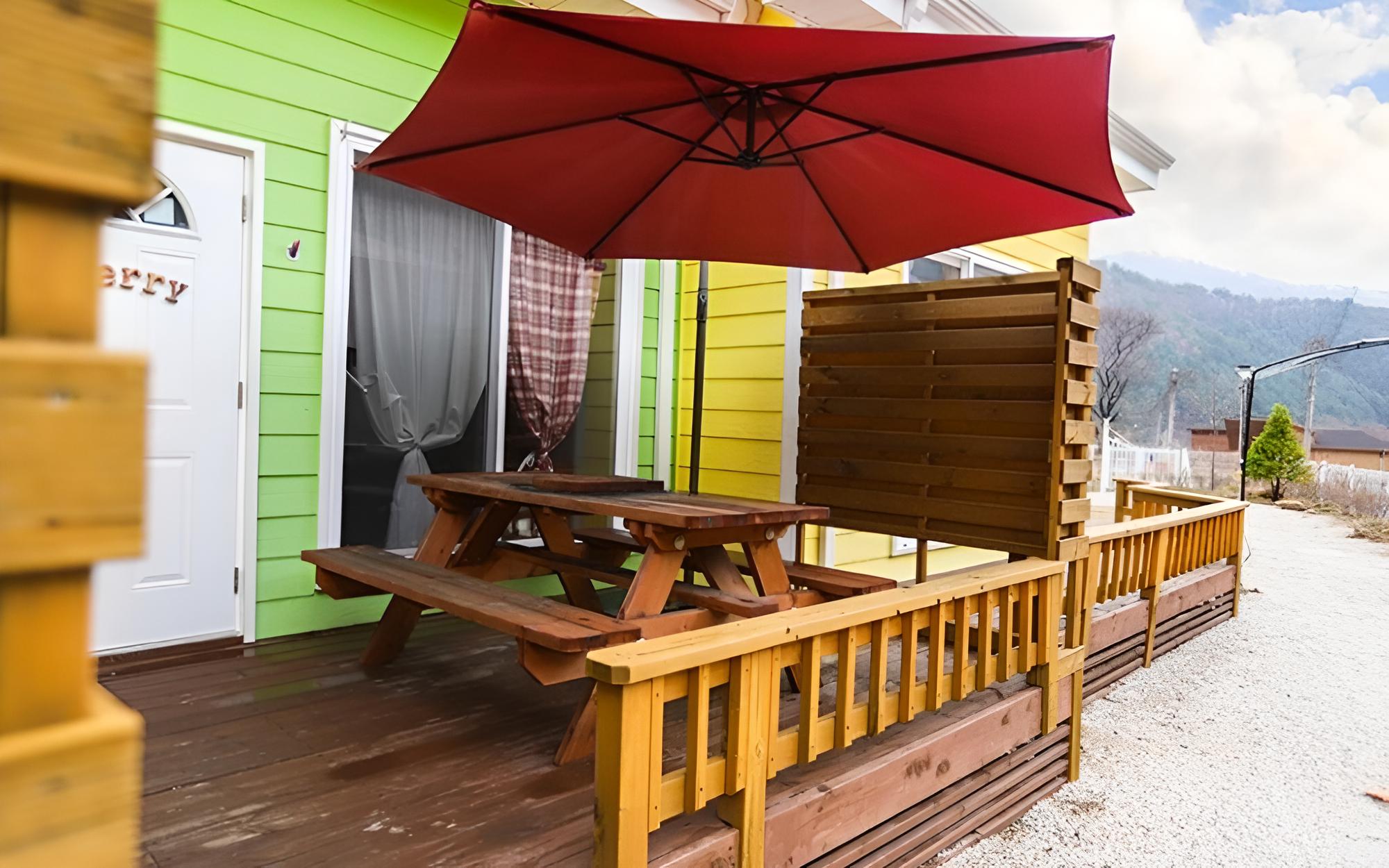 Pocheon Lemon Tree Pension view 5