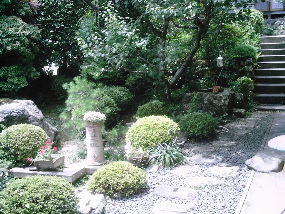 Minsyuku KOCHIHIRA