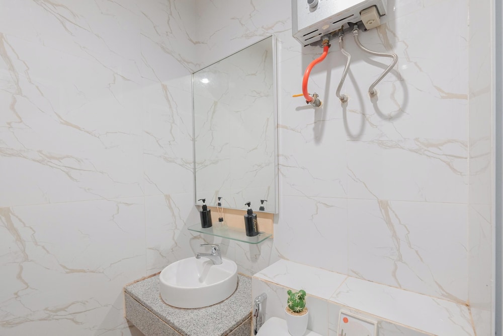 Simple 1Br Without Living Room At Grand Kamala Lagoon Apartment