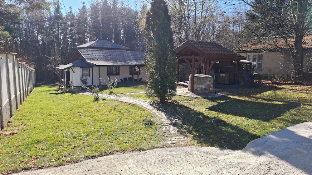 Villa Yarema Mountain Relax With Hot Jacuzzi & Sauna
