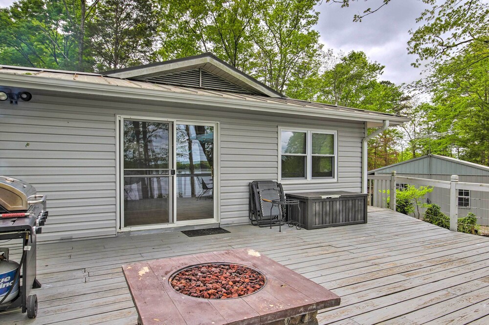 Lakeside Haven w/ Private Dock: Fish & Swim! view 5