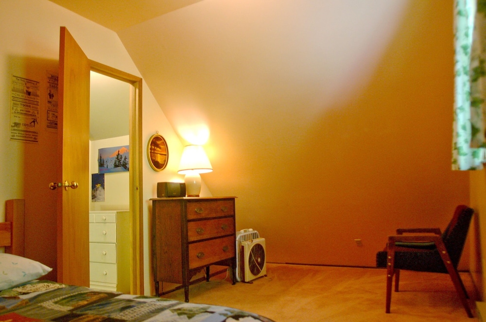 Mt Baker Lodging - Cabin 67 - Private 2-story Cabin With a Private hot tub view 2