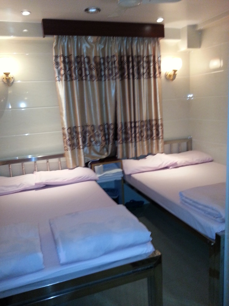 Asia Wifi Budget Hostel - Carlton Group of Hostels - Image 3
