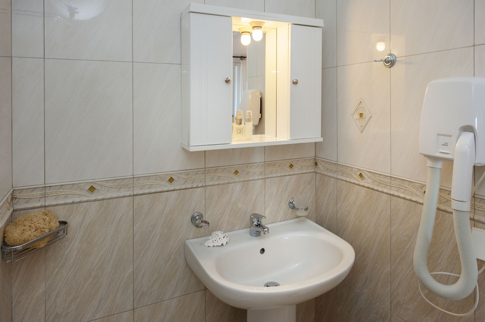 Photo 34