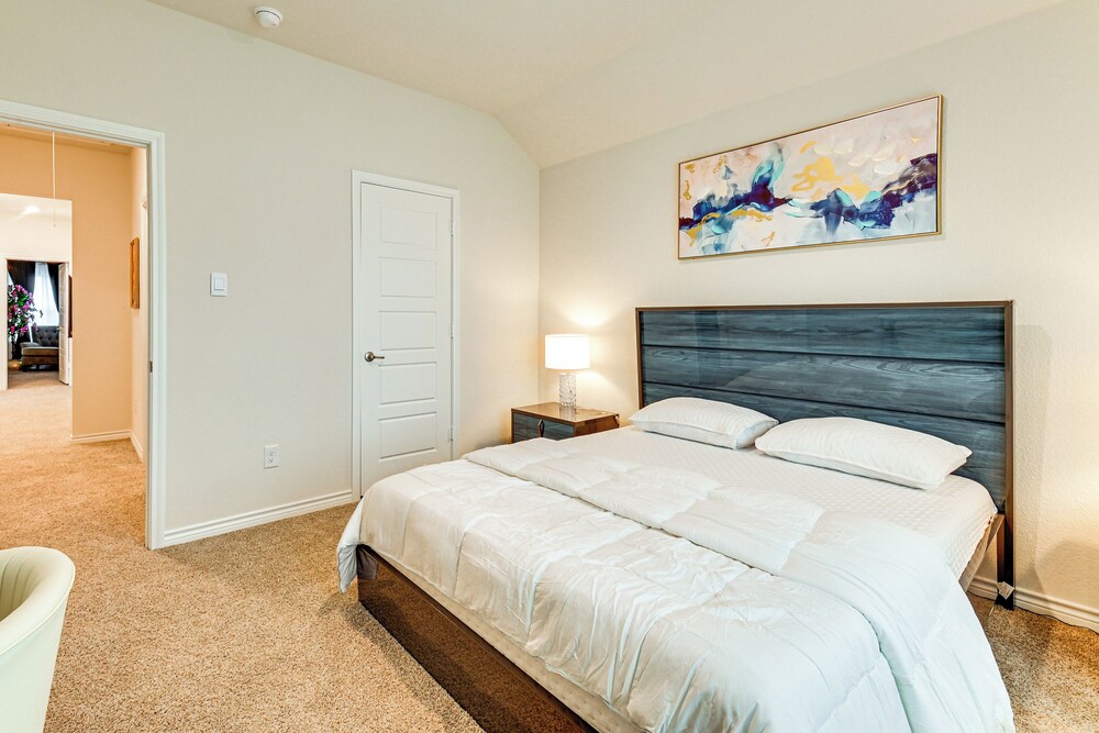 12 Mi to Dtwn Mckinney: Modern Gem w/ Patio & Yard