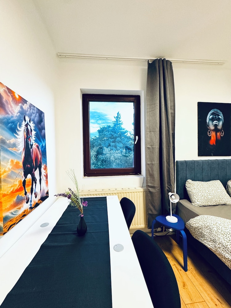 Spacious Budget Home Garden Stay