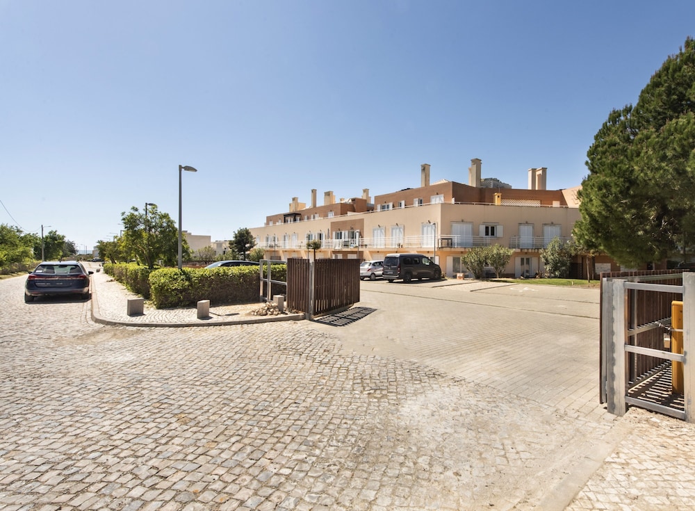 CG 12D - Cabanas Gardens