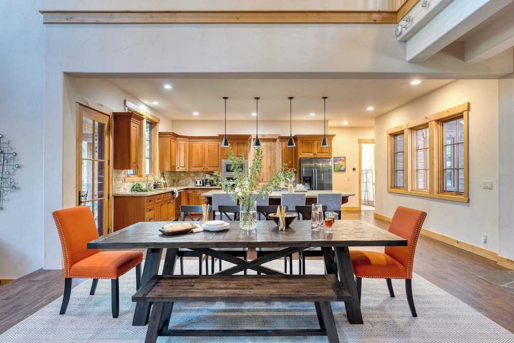 Grays Crossing by Avantstay Stunning 4bdr Cabin