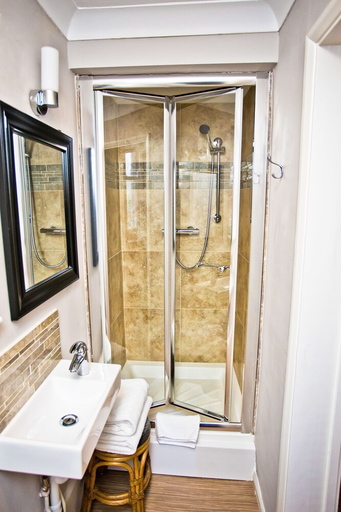 Folkestone Vacations - Wards Hotel - Property Image 10