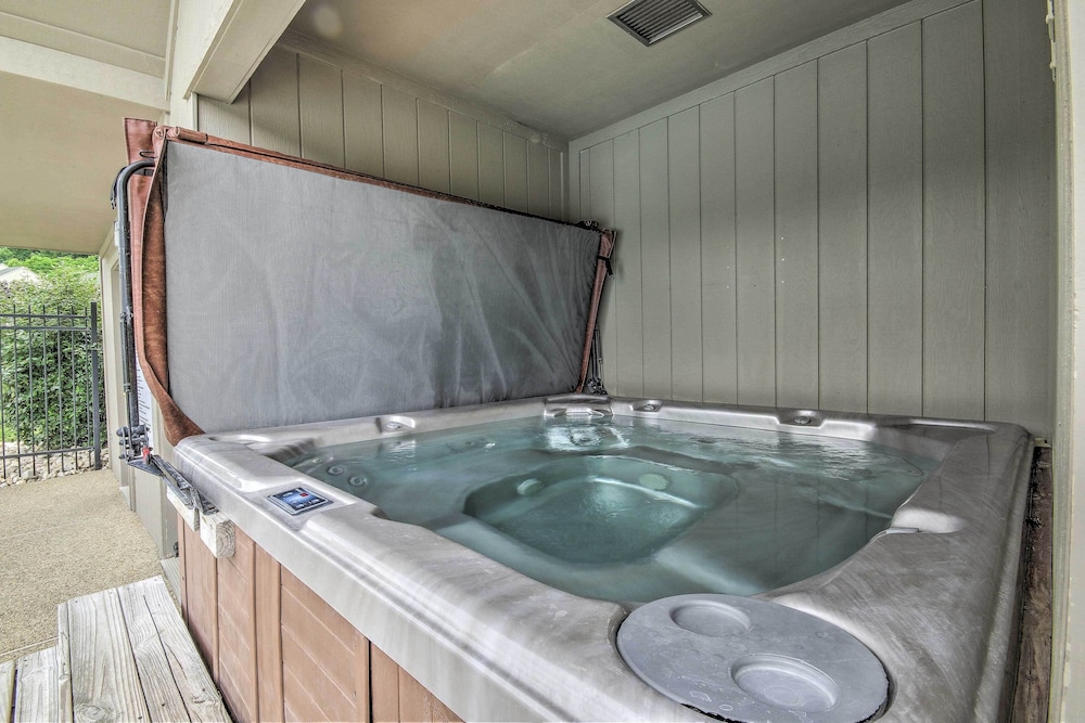 Spacious Mercersburg Home at Whitetail Resort - Property Image 9