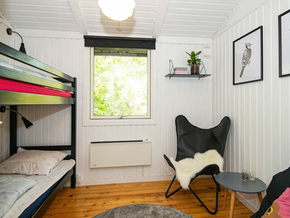6 Person Holiday Home in Glesborg view 4