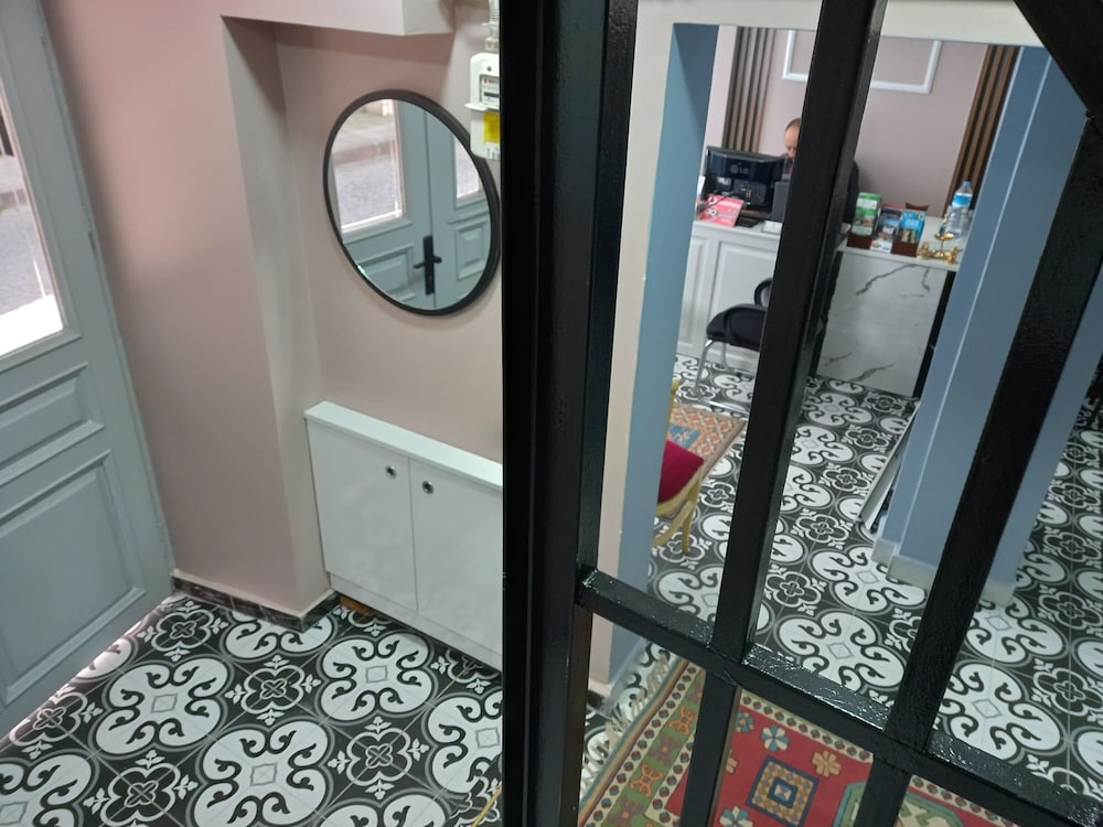 Emirhan Inn Apartment & Suites - Image 11