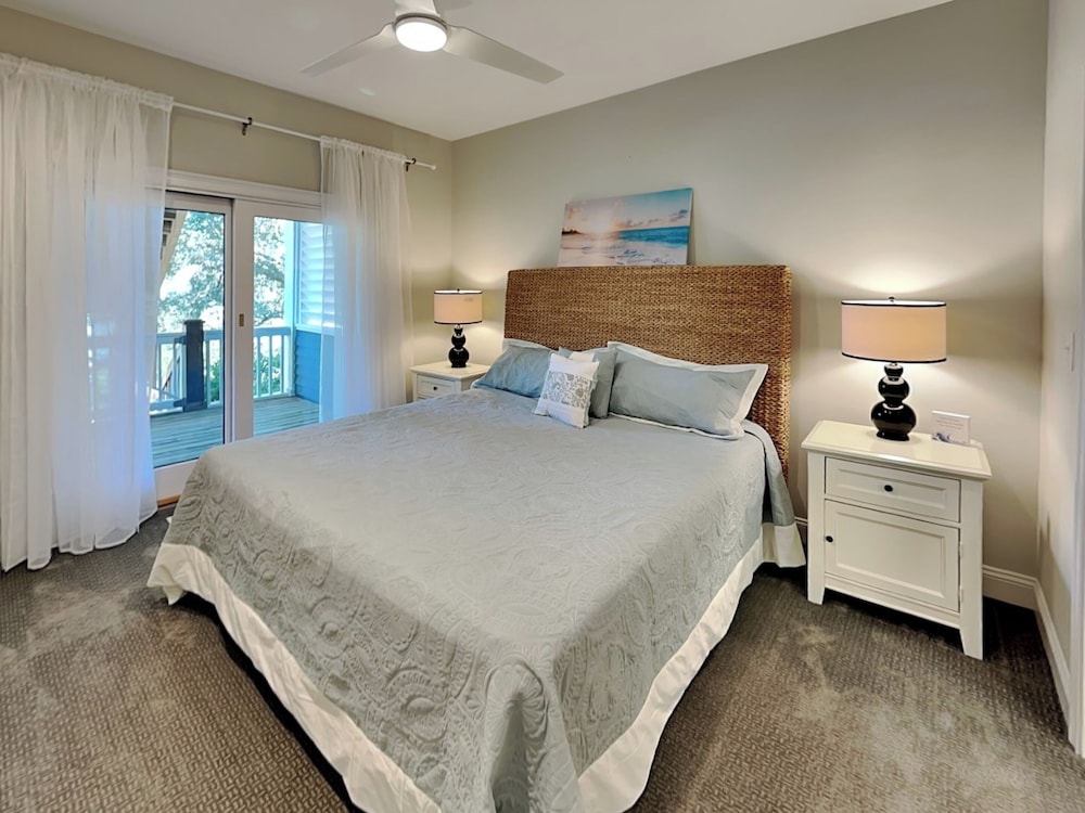 Shady Beaches by Topsail Realty