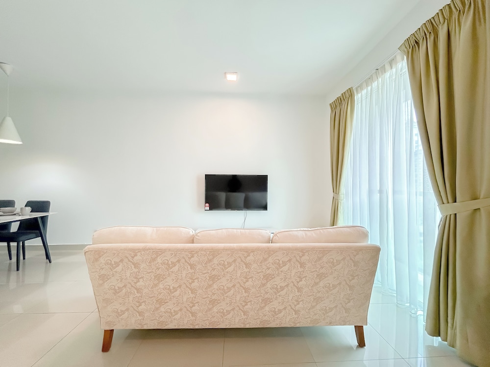 Solaris Dutamas by Manhattan Group