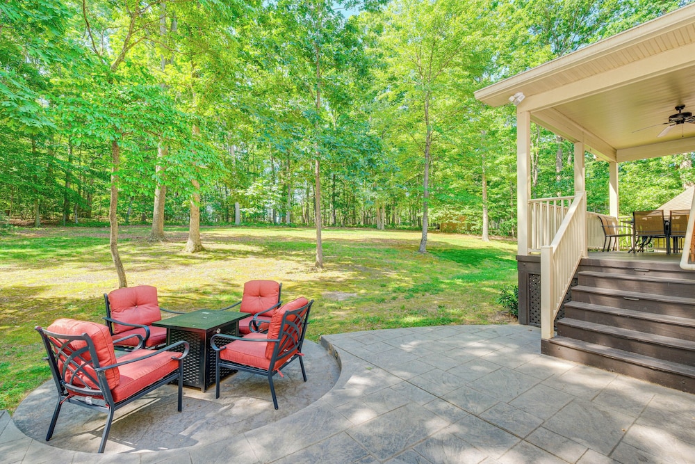 Hot Tub & Amenity Access: Lake Anna Retreat!