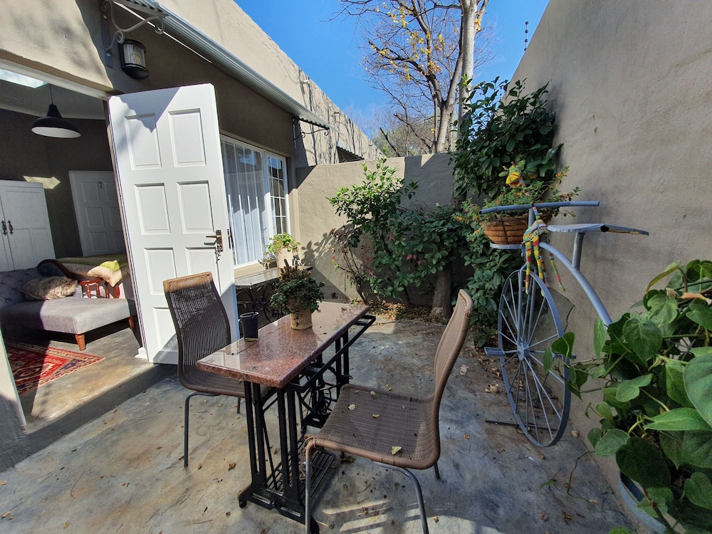 Waterhouse Guest Lodges 202 Lawley Street