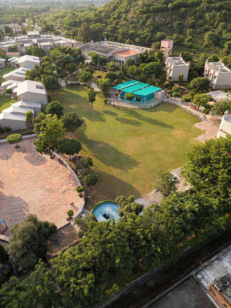 Bamboo Saa Sunrrise Wedding & Wellness Resort, Jaipur