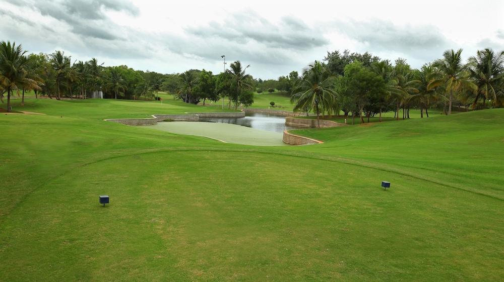 Eagleton - The Golf Resort