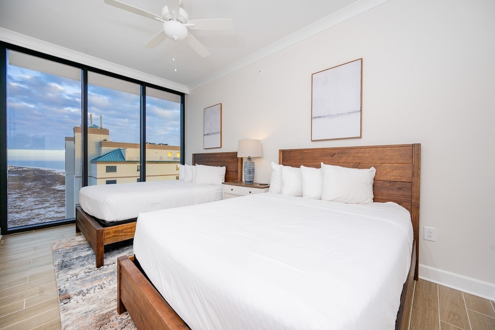 Phoenix Gulf Shores Ii 1105 4 Bedroom Condo