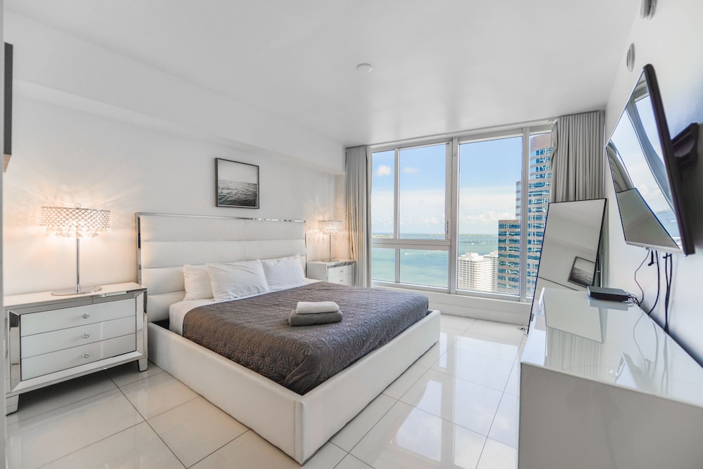 Luxury Condos with Panoramic Views