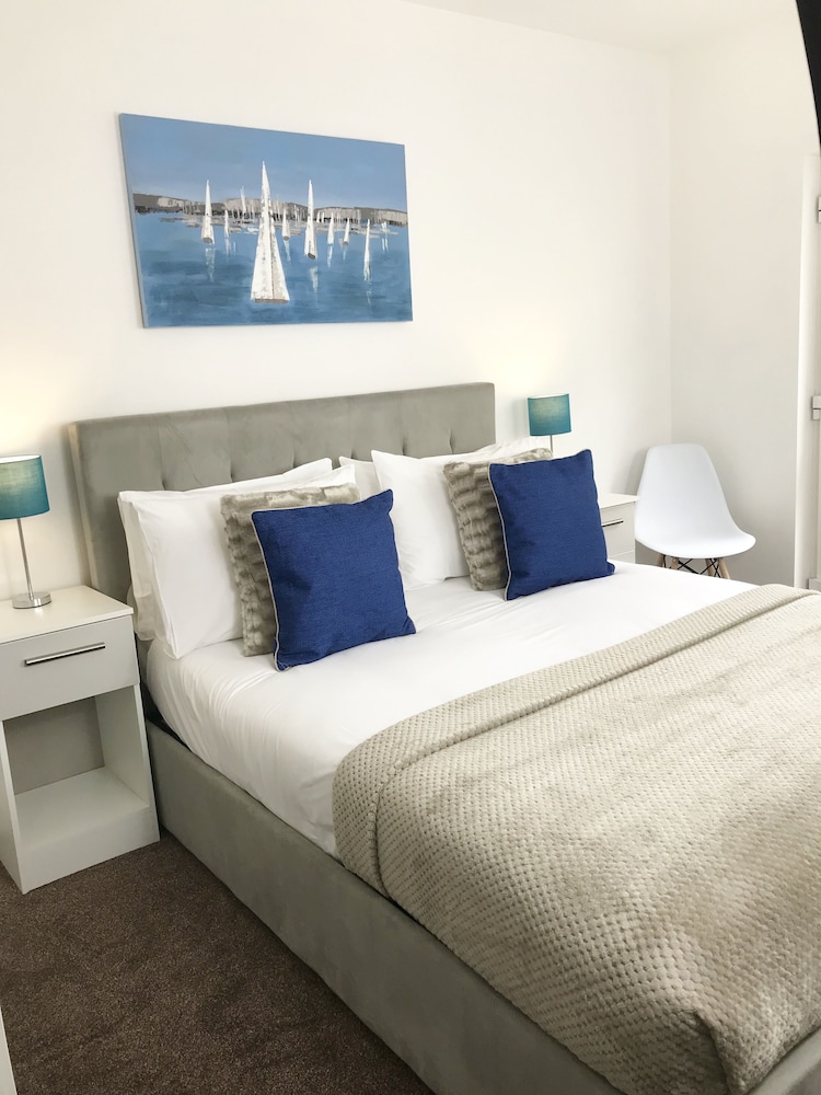Lux Blu - Truro Apartment view 2