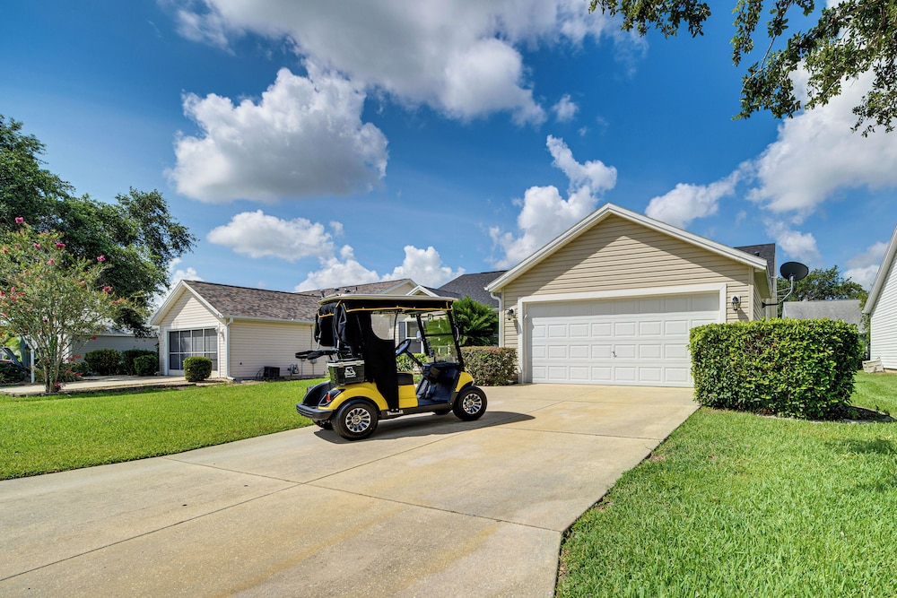 Single-story Home w/ Golf Cart in The Villages