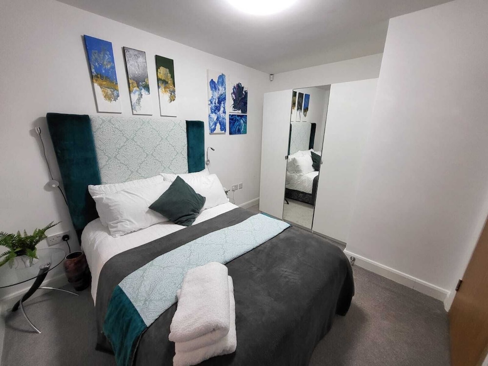 Central Garden Apartments Liverpool view 3