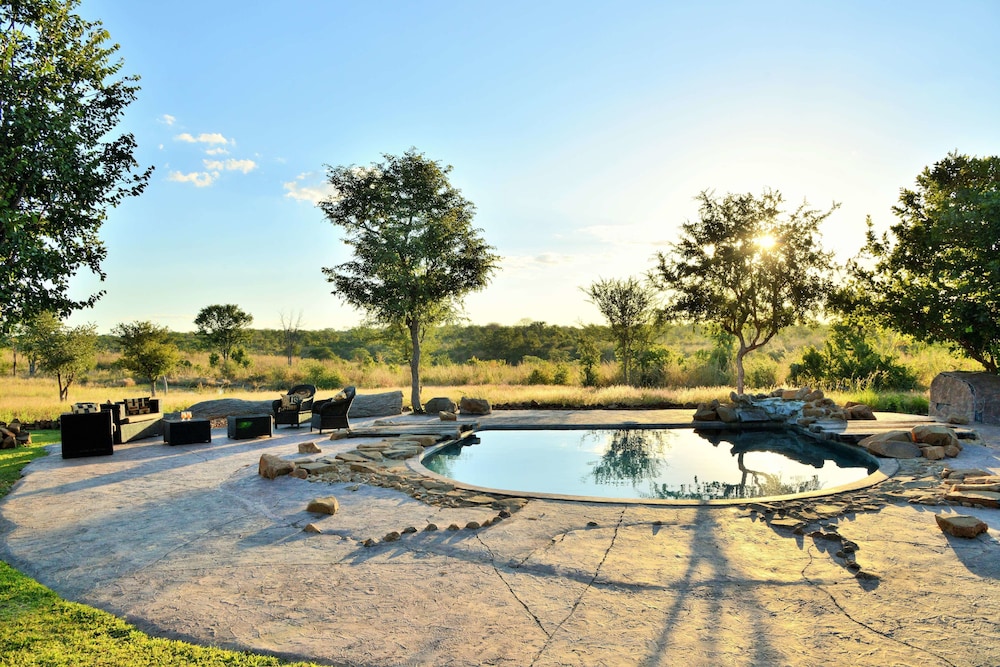 Wildtrack Safaris Eco Lodge