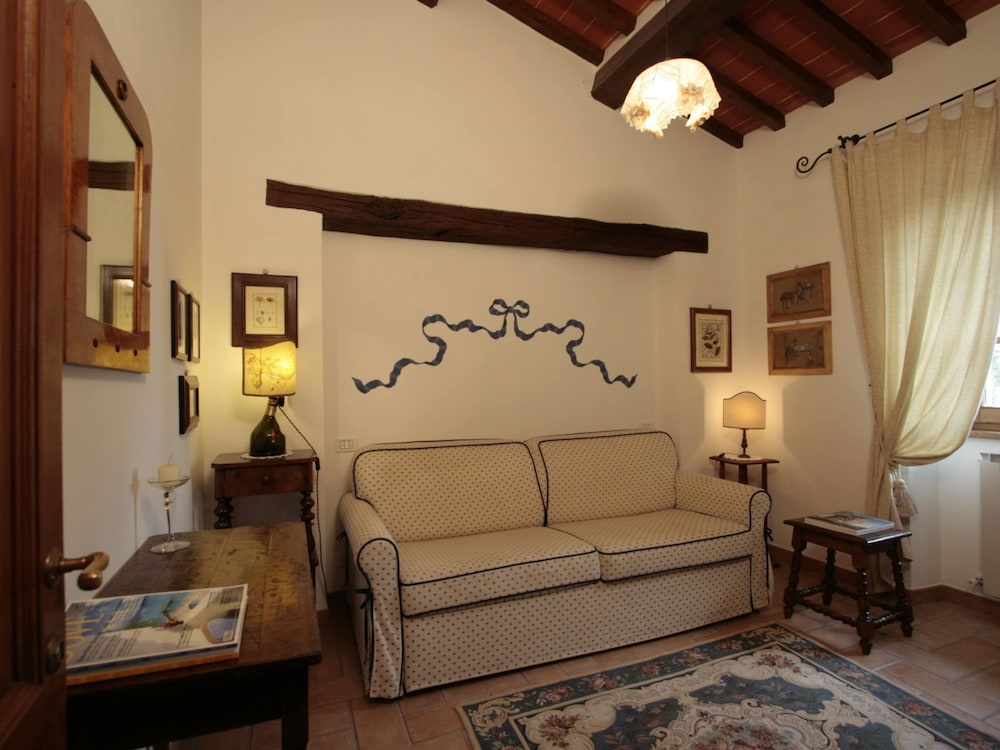 Tuscan Terrace Escape