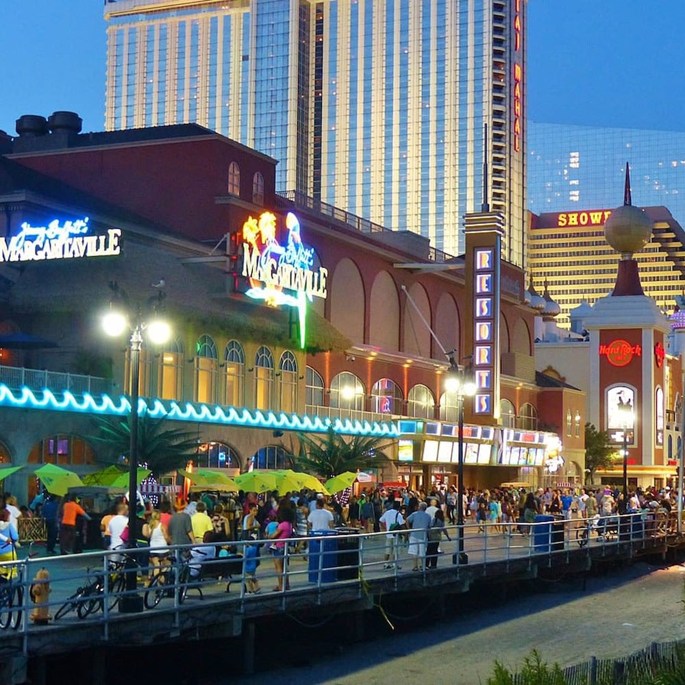 Boardwalk Cozysuites Condo w Kitchen 33 - Property Image 11