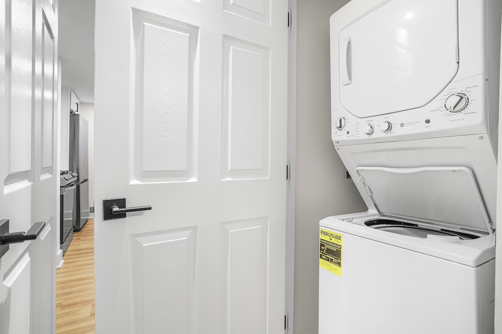 Well Appointed Apartments W Full Comfort