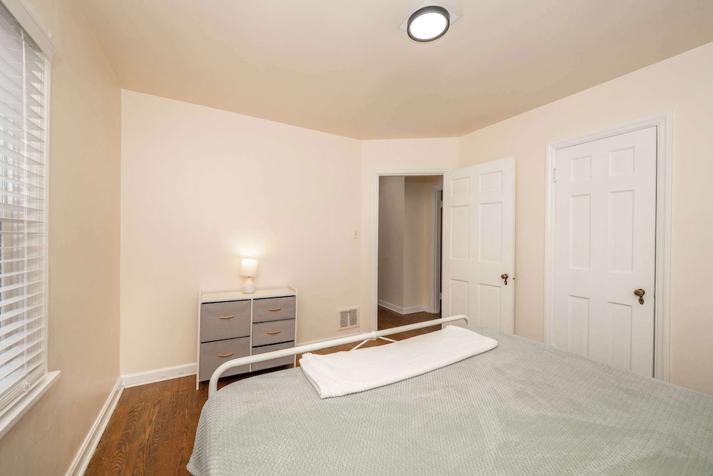 Kenwood Keys 1 Cozy Stay for 6
