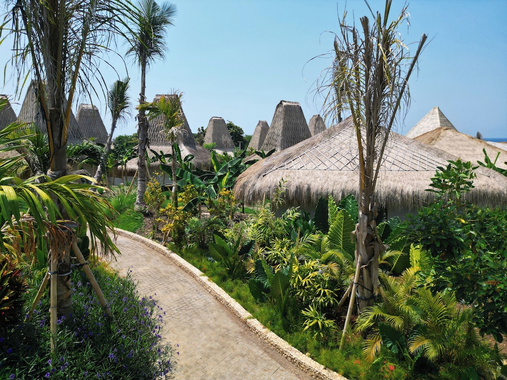 ARYA Sumba